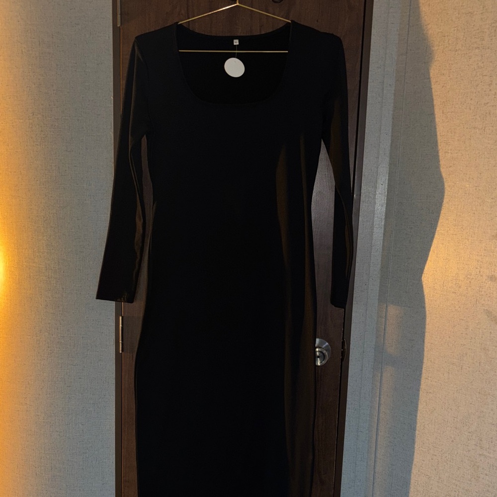 Elegant Black Long Sleeve Dress
